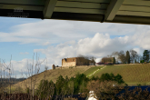 Wunderbar aufgeteiltes Familienhaus mit riesigem Gartengrundstück und Blick auf die Burg Stettenfels - Bild