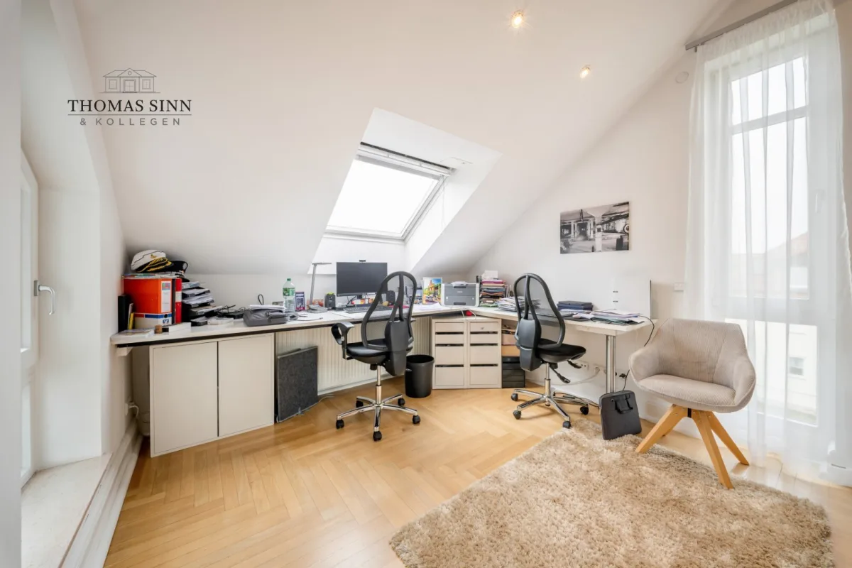 Büroecke im Elternschlafzimmer