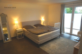 MODERNE 4-ZIMMER-WOHNUNG MIT GROSSEM GARTEN UND TG-STELLPLATZ - Schlafzimmer