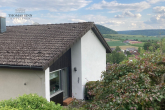 SCHÖNES EINFAMILIENHAUS MIT HANGGESCHOSS IN TOP AUSSICHTSLAGE VON MICHELBACH - Ansicht West
