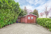 SCHÖNES EINFAMILIENHAUS MIT GROSSEM GRUNDSTÜCK - SOFORT FREI! - Gartenhaus mit Außenstellplätzen