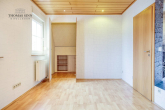 SCHÖNES EINFAMILIENHAUS MIT GROSSEM GRUNDSTÜCK - SOFORT FREI! - OG: Elternschlafzimmer