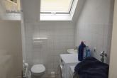 ALTBAU DHH MIT KLINKERFASSADE IN RUHIGER WOHNLAGE - OG: Badezimmer