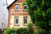 ALTBAU DHH MIT KLINKERFASSADE IN RUHIGER WOHNLAGE - Straßenansicht