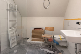 Exklusive 5,5-Zimmer Maisonette Wohnung mit Dachterrasse & traumhaftem Blick über Sindringen - Bad