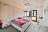 WUNDERBAR GESCHNITTENES DOPPELHAUS IN GUTER WOHNLAGE - SOFOET FREI! - OG: Elternschlafzimmer