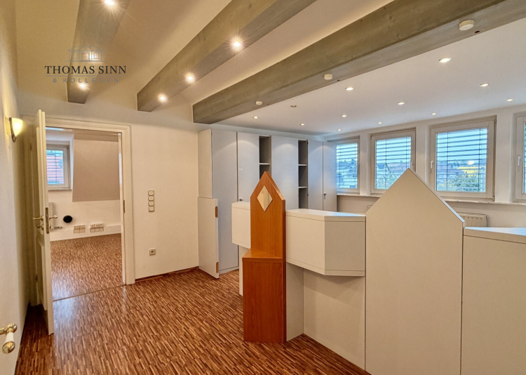 GEWERBE m² – Repräsentative Büroeinheit im Dachgeschoss – ideal für Selbstständige – Büro – Kanzlei 74080 Heilbronn / Böckingen