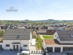 NEUABU - Exklusive Doppelhaushälfte mit Garage, Stellplatz und Balkon im Neubaugebiet "Hühnlesäcker" - Aussicht vom Balkon und Schlafzimmer