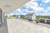 NEUABU - Exklusive Doppelhaushälfte mit Garage, Stellplatz und Balkon im Neubaugebiet "Hühnlesäcker" - OG: Balkon