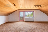 Gepflegtes Einfamilienhaus mit Garage und Option zum Zweifamilienhaus für Ihre Familie - DG: großes Schlafzimmer oder Wohnzimmer