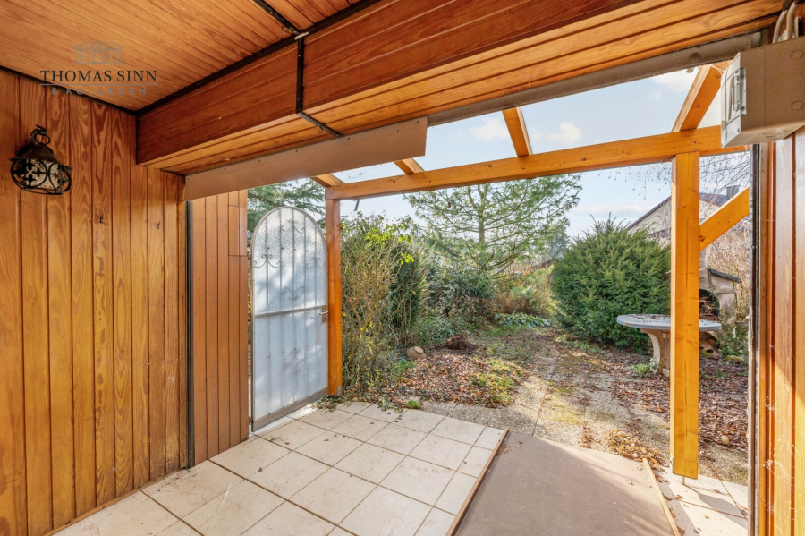 EG: Überdachte Terrasse