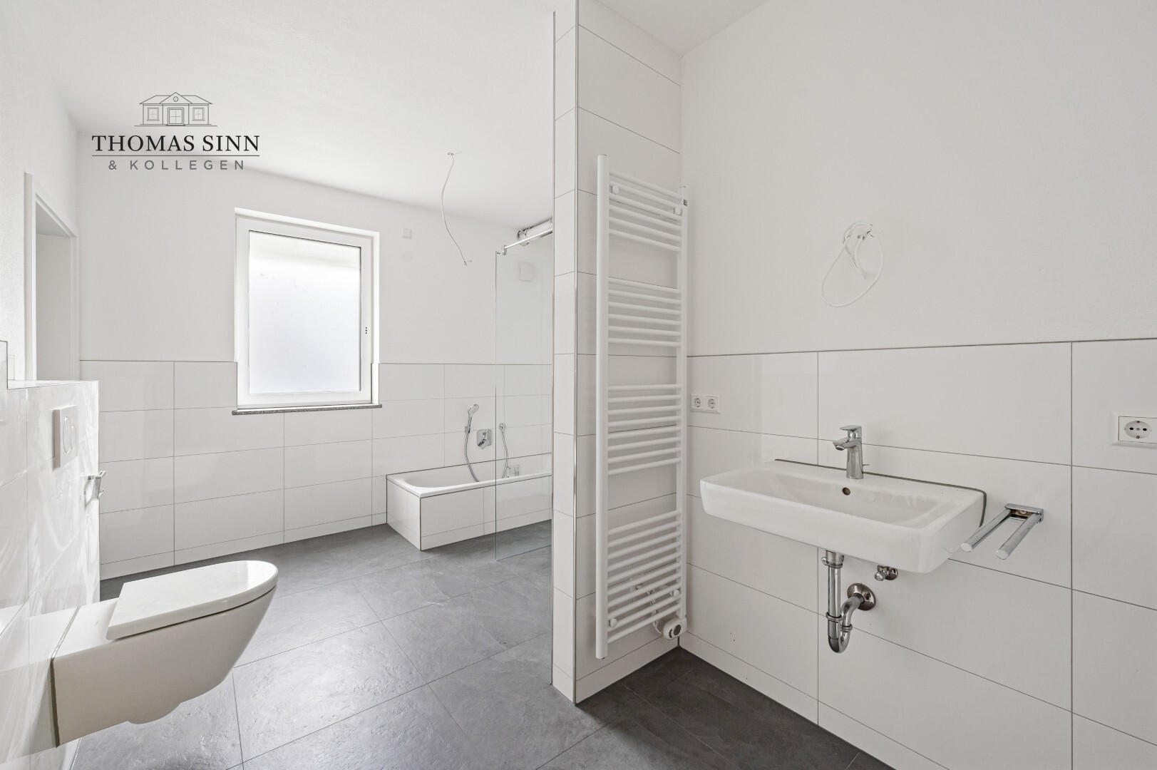 NEUBAU – Modernes Wohnen mit Komfort – 4,5 Zimmer OG-Wohnung mit Loggia und Kfz-Stellplätzen - Photo 3