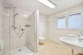 NEUWERTIGES EINFAMILIENHAUS IN 2. REIHE MIT TOLLEM GARTEN UND BESTEN ENERGIEWERTEN! - EG: Elternbad