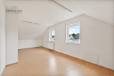 NEUWERTIGES EINFAMILIENHAUS IN 2. REIHE MIT TOLLEM GARTEN UND BESTEN ENERGIEWERTEN! - DG: Zimmer 1