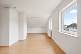 NEUWERTIGES EINFAMILIENHAUS IN 2. REIHE MIT TOLLEM GARTEN UND BESTEN ENERGIEWERTEN! - DG: Zimmer 1