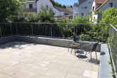 Helle 3,5-Zimmer-EG-Wohnung mit Wintergarten / Terrasse / TG- und Außenstellplatz - sofort frei ! - Neue Terrasse
