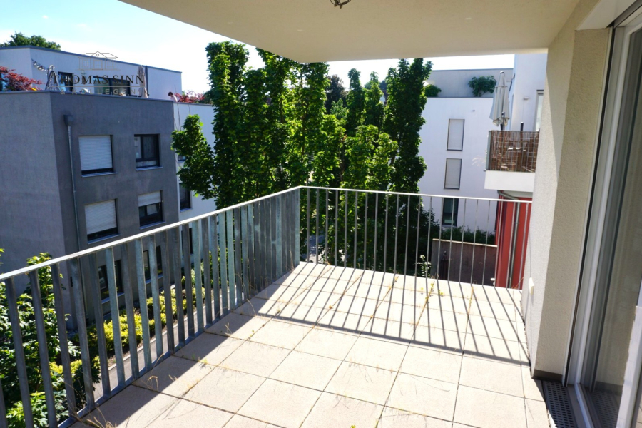 Überdachter Balkon