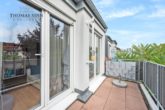 Reihen-Endhaus mit Terrasse und Balkon 2 Bäder - 4 Kfz.-Stellplätze Gute Lage - schöner Garten - OG: Balkon