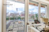 Freistehendes Einfamilienhaus mit liebevoller Gartenoase in ruhiger Wohnlage - DG: Büro Aussicht Flachdach