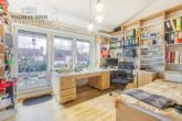 Freistehendes Einfamilienhaus mit liebevoller Gartenoase in ruhiger Wohnlage - DG: Büro