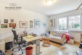 Freistehendes Einfamilienhaus mit liebevoller Gartenoase in ruhiger Wohnlage - EG: Schlafzimmer/Büro