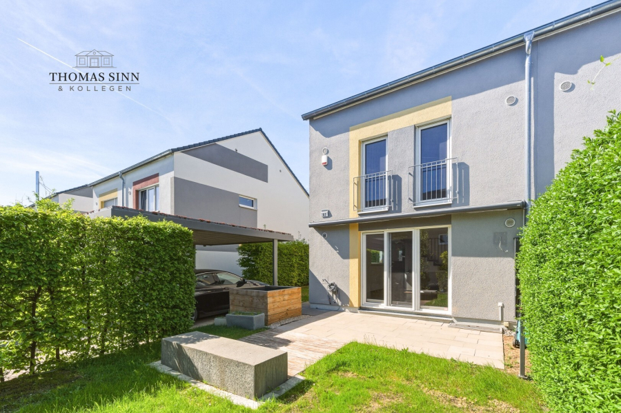 Rückansicht mit Garten