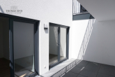 NEUBAU - MODERNE DOPPELHAUSHÄLFTE MIT LOGGIA UND 2 STELLPLÄTZEN IM NEUBAUGEBIET - UG: Terrasse