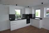 NEUBAU - MODERNE DOPPELHAUSHÄLFTE MIT LOGGIA UND 2 STELLPLÄTZEN IM NEUBAUGEBIET - EG: Küche
