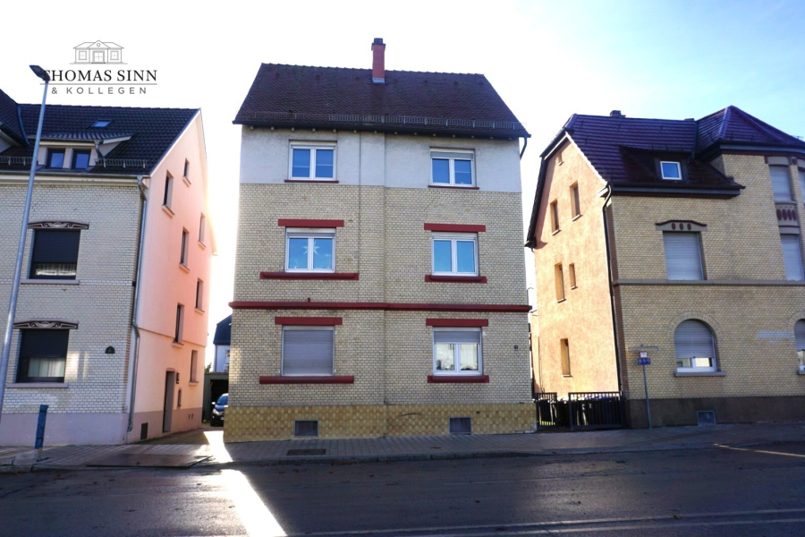 Straßenansicht