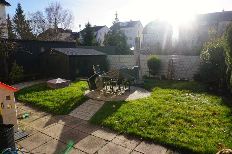 Garten hinter dem Haus
