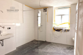Besonderes Wohngefühl garantiert – 3,5-Zimmer Wohnung im 1. OG mit Balkon & historischem Charme - Bad