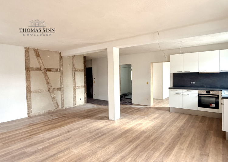 Besonderes Wohngefühl garantiert – 3,5-Zimmer Wohnung im 1. OG mit Balkon & historischem Charme 74670 Forchtenberg / Sindringen