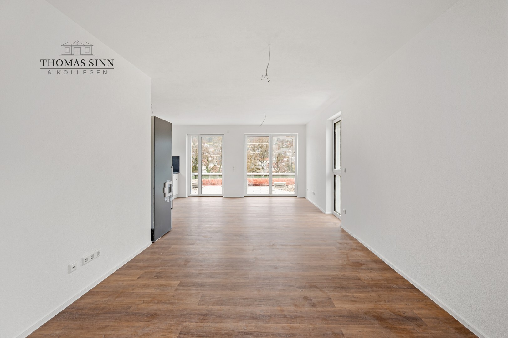 NEUBAU – Modernes Wohnen mit Komfort – 2,5 Zimmer DG-Wohnung mit Dachterrasse und Kfz-Stellplatz - Photo 5