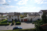 SCHÖNE 2 ZIMMER DG-WOHNUNG MIT TOLLER TERRASSE IN BESTER WOHNLAGE - Aussicht von Terrasse