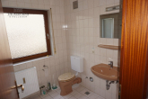 SCHÖNE 2 ZIMMER WOHNUNG MIT GROßER TERRASSE - Badezimmer