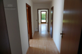SCHÖNE 2 ZIMMER WOHNUNG MIT GROßER TERRASSE - Eingangsflur