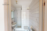 GEPFLEGTE 2,5-ZIMMER-DG-WOHNUNG MIT WOHNLICH AUSGEBAUTER BÜHNE - TG-STELLPLATZ - AUSSENSTELLPLATZ - Bad