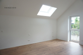 NEUBAU - MODERNE DOPPELHAUSHÄLFTE MIT GARTEN UND 2 STELLPLÄTZEN IM NEUBAUGEBIET - DG: Schlafzimmer