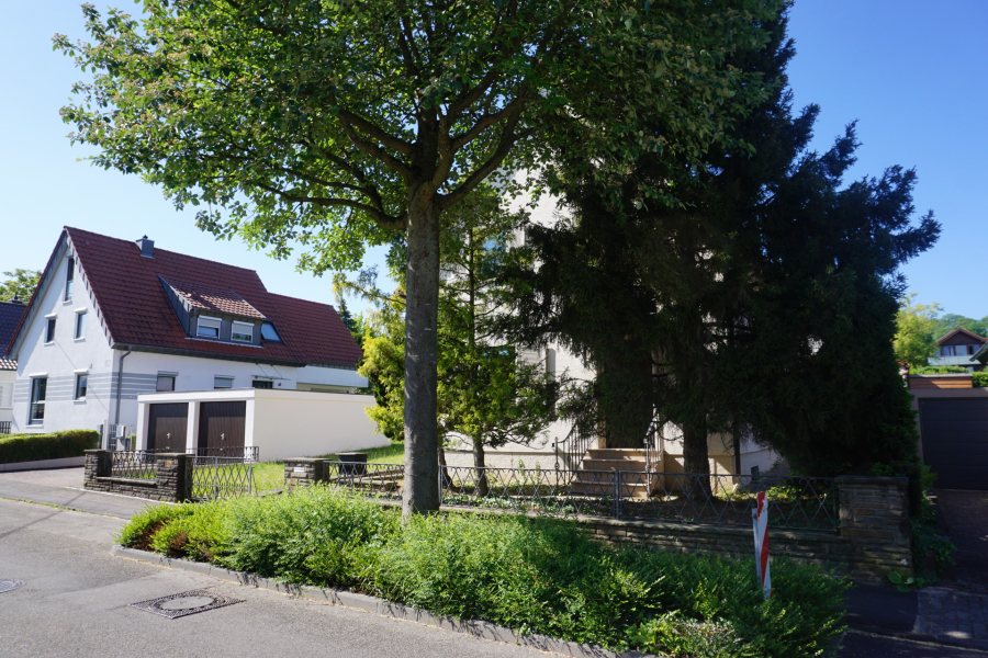 Straßenansicht