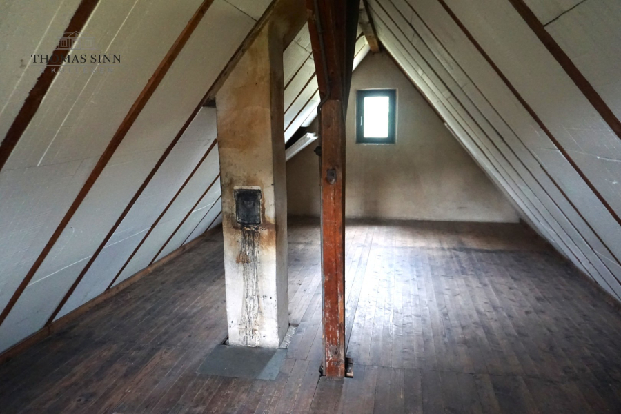 Unausgebaute Bühne
