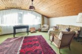 Einfamilienhaus mit Einliegerwohnung in bester Wohnlage - DG: Gästezimmer