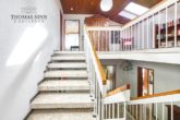 Einfamilienhaus mit Einliegerwohnung in bester Wohnlage - Treppe zum DG