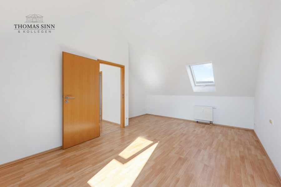 DG2: Schlafzimmer 1