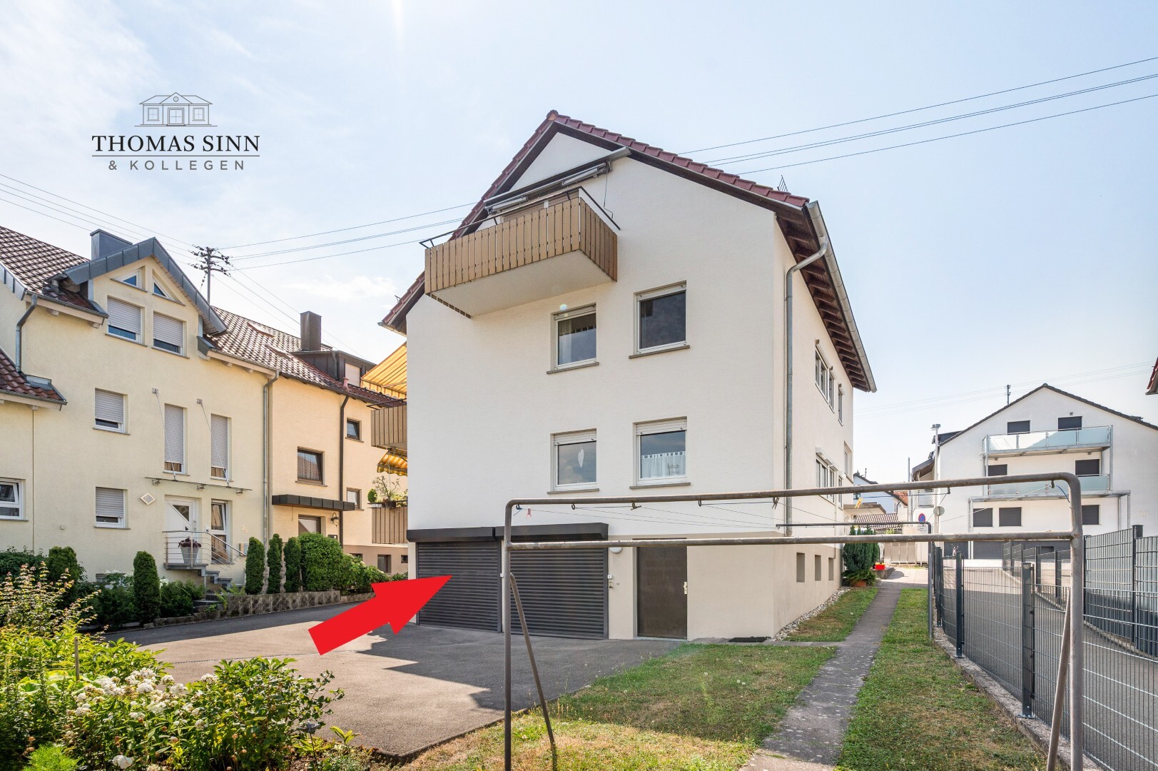 Hausansicht - linker Garagenstellplatz inklusive