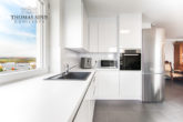 Moderne, neuwertige 4 Zimmer-DG-Wohnung in ruhigem Wohngebiet mit Aussichtsbalkon - Küche