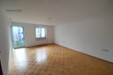 Betreute Seniorenwohnung - Helle gepflegte 2-Zimmer-Wohnung mit verglastem Balkon - Wohn-/Esszimmer