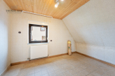 Wohnen mit Vision – Sanierungsbedürftiges Haus auf herrlichem Grundstück - DG: Zimmer 4 (ehemalige Küche)