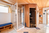 UG: Sauna