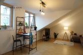 2 Zimmer Wohnung im sanierten Altbau - Charmant - Neuwertig - Zentral - Wohn-/Esszimmer