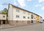 2 HÄUSER AUF EINEM GRUNDSTÜCK - ZWEIFAMILIENHAUS UND EINFAMILIENHAUS MIT GROßEM GARTEN - Straßenansicht linkes Haus